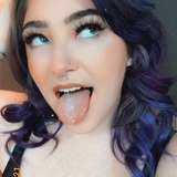 ur_emo_gf from onlyfans